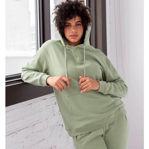 Yoga Jeans Lightweight Jogger Set in Reseda - Picture 1 of 5